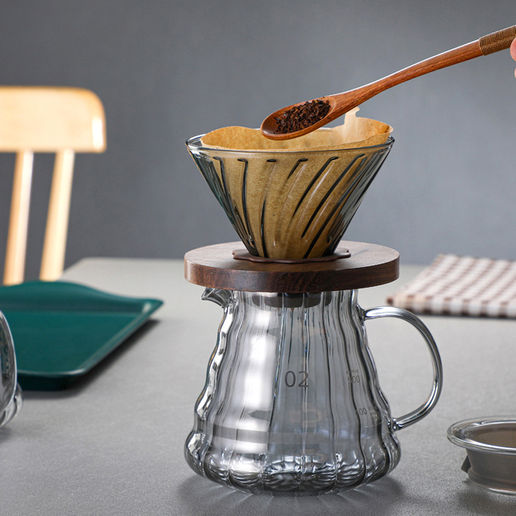 BeeCa V60 Coffee Pot - Adding Ground Coffee